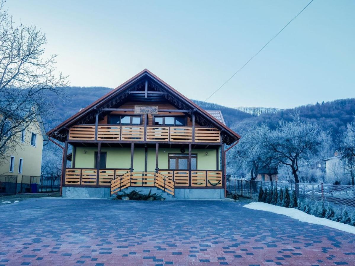 Villa Med'OK Vyzhnytsya Exterior foto